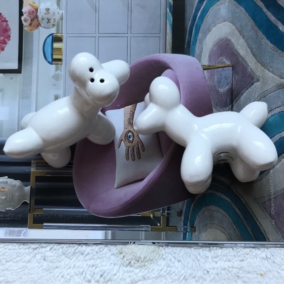 Little white Balloon Dog Salt + Pepper Shakers EUC whimsical - Picture 13 of 16